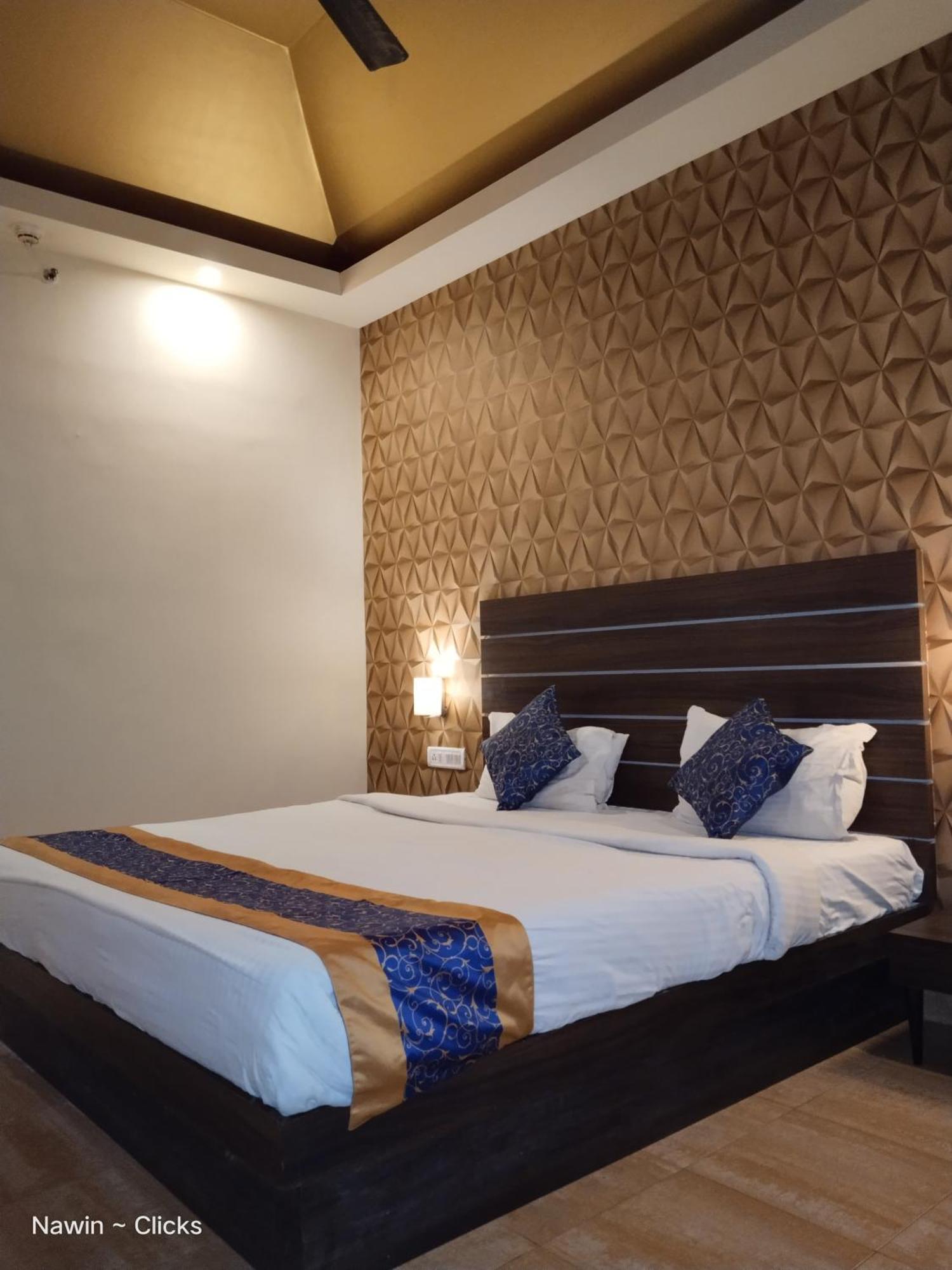 Redfox Hotel- Aminjikarai Chennai Esterno foto